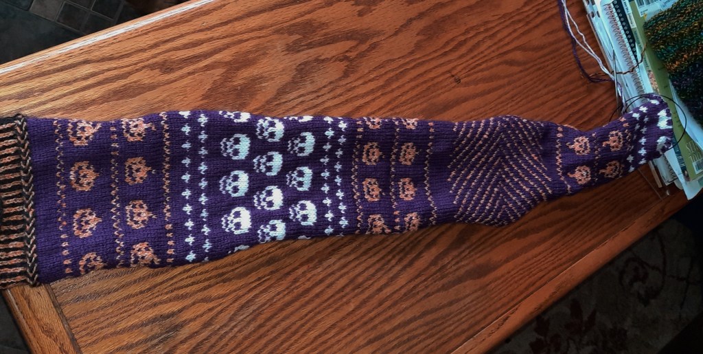 notice that the scarf pattern is now reversing